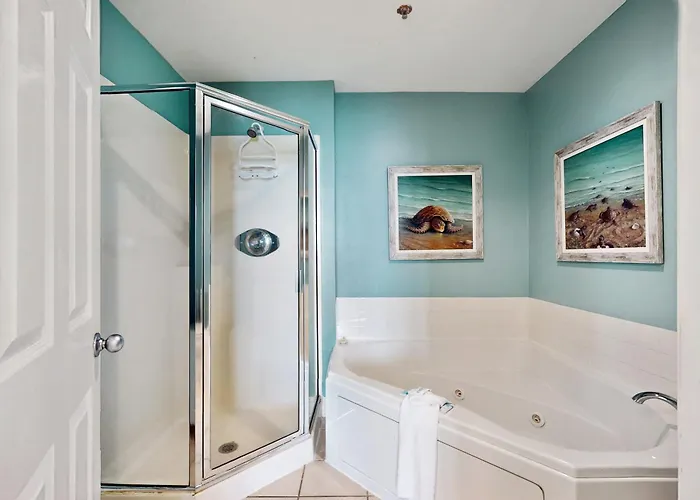 Holiday home Oceanfront With Sweeping Views Washer Dryer Ac & Access To Pool